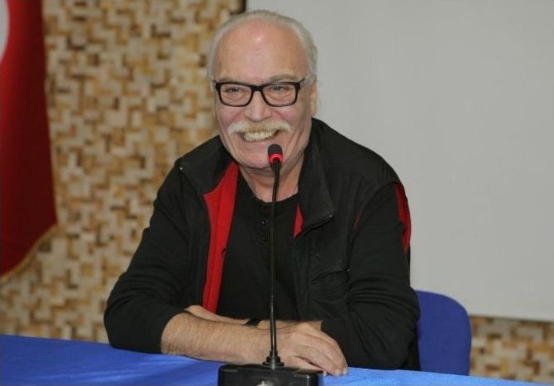 &Ccedil;ukurova &Uuml;niversitesi&rsquo;nde Cahit Berkay R&uuml;zgarı Esti