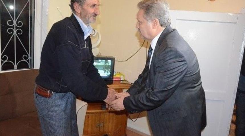 Erzincan Valiliği İhtiya&ccedil; Sahiplerine Sahip &Ccedil;ıkıyor