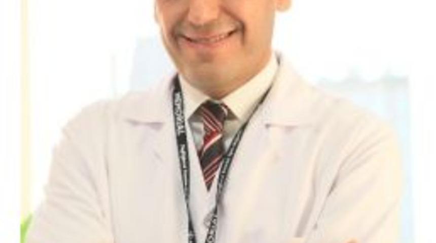 Bilgisayar Başında &Ccedil;alışanlar Boyun Ağrısı &Ccedil;ekiyor