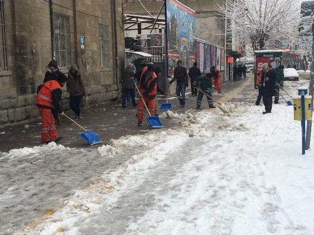 Van&rsquo;da Kar Yağışı 2