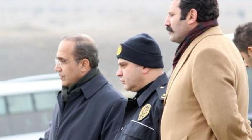 Tatbikatta Polisler Tomaya Molotof Attı