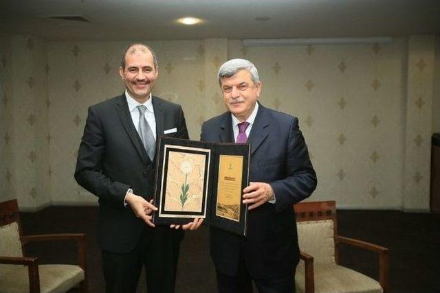 Başkan Karaosmanoğlu, Danıştay Üyeliğine Seçilen Bülbül’e Veda Yemeği Verdi 2