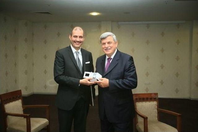 Başkan Karaosmanoğlu, Danıştay Üyeliğine Seçilen Bülbül’e Veda Yemeği Verdi 3