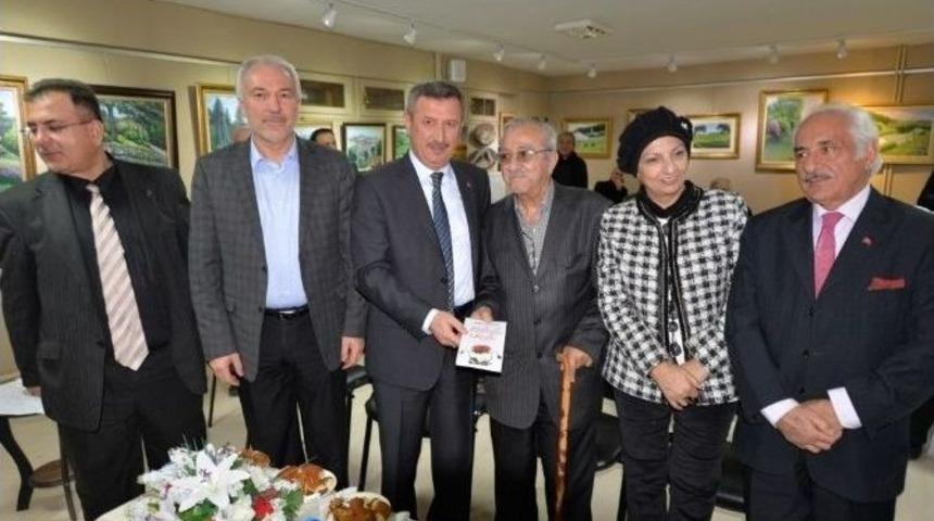 Vali&rsquo;den Şaire Vefa