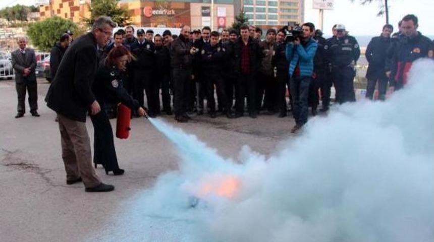 Zonguldak Emniyet M&uuml;d&uuml;rl&uuml;ğ&uuml;'nde Yangın Tatbikatı