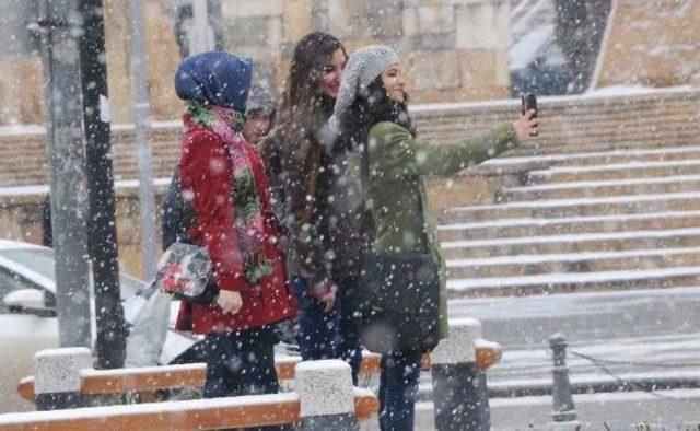 Sivas ta Kar Yağışı Etkili Oluyor 1