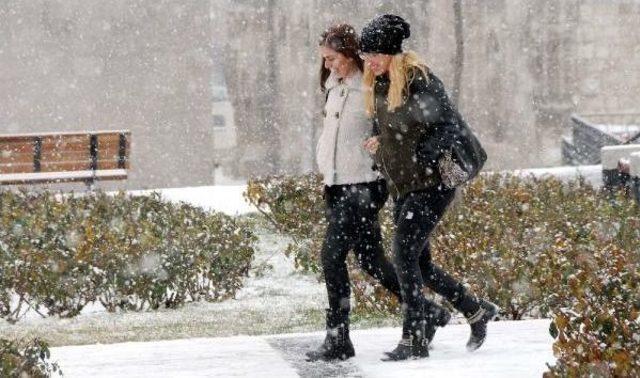 Sivas ta Kar Yağışı Etkili Oluyor 3