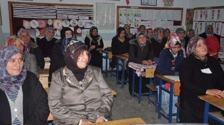 Bahadınlı Kadınlar Kurslara Yoğun İlgi G&ouml;steriyor