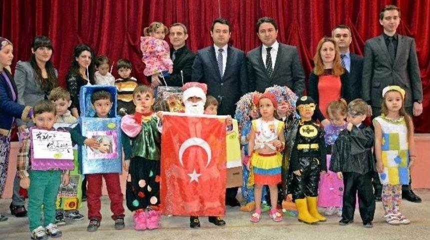 Miniklerden Geri D&ouml;n&uuml;ş&uuml;m Defilesi