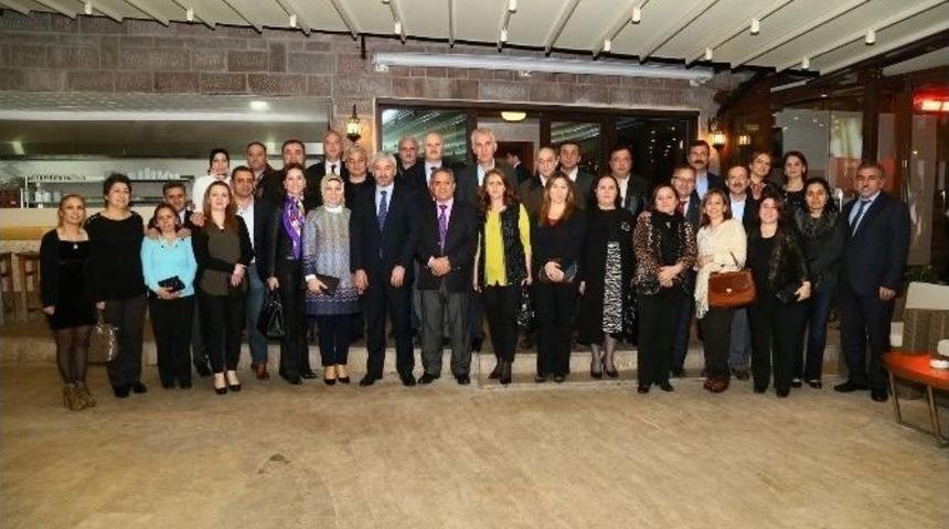 32 Yıl Sonra Gelen Buluşma