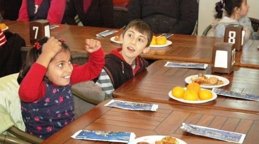 Engelli &Ouml;ğrenciler Yılbaşını Erken Kutladı