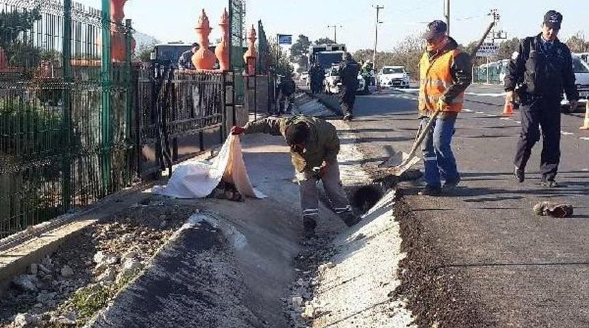 Kaynak Yaparken Minib&uuml;s &Ccedil;arpan Usta &Ouml;ld&uuml;