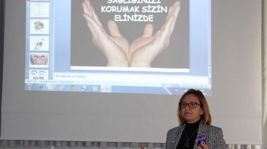 &Ccedil;anakkale&rsquo;de Diş Sağlığı Ve Dengeli Beslenme Konferansı