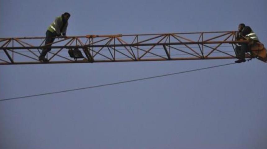 Maaşlarını Alamayan İş&ccedil;iler Vince &Ccedil;ıktı