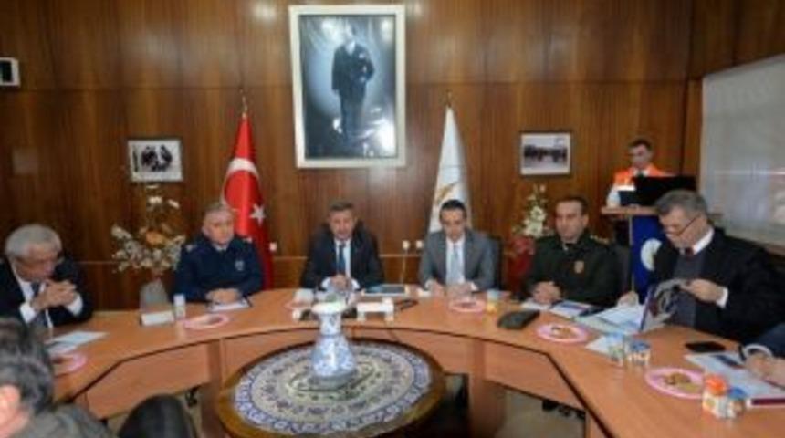 Vali Şerif Yılmaz: Depremi Unutmamalıyız