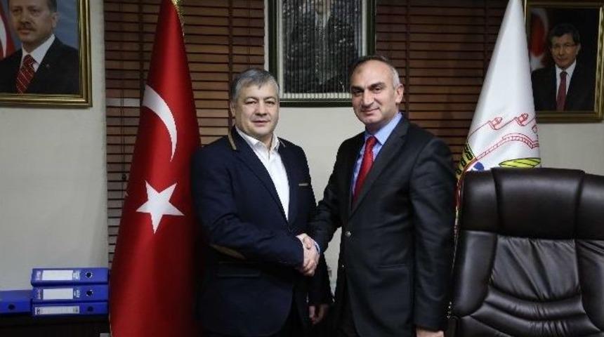 Kardeş Belediye Komrat&rsquo;tan Başkan Yılmazer&rsquo;e Ziyaret