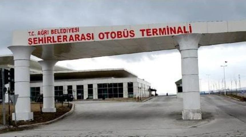 Ağrı'da 18 Yaşındaki K&uuml;&ccedil;&uuml;klere Otob&uuml;s Ve U&ccedil;ak Bileti Satmak Yasak