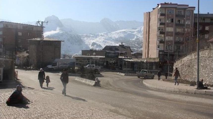 Dilenciler Hakkari&rsquo;yi Mesken Tuttu