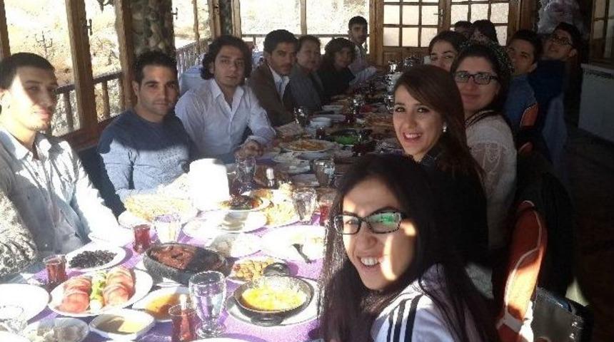 Akdeniz Belediyesi Halkoyunları Ekibi Kahvaltıda Buluştu