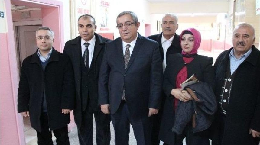 İş Adamı Reşat Erdoğan, Melekbaba Mahallesini Ziyaret Etti