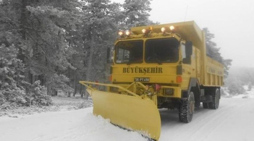 Eskişehir&rsquo;de Kar Ve Buz İle M&uuml;cadele Başladı