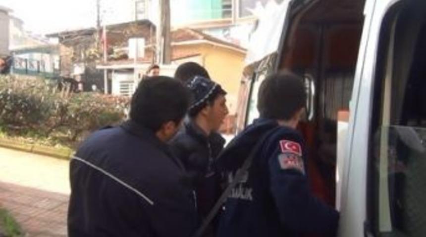 (&ouml;zel Haber) Caddede Komaya Giren Gen&ccedil; Hastaneye Kaldırıldı