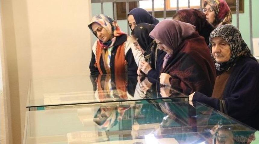 Asmek Kursiyerleri Mevlana&rsquo;yı Ziyaret Etti