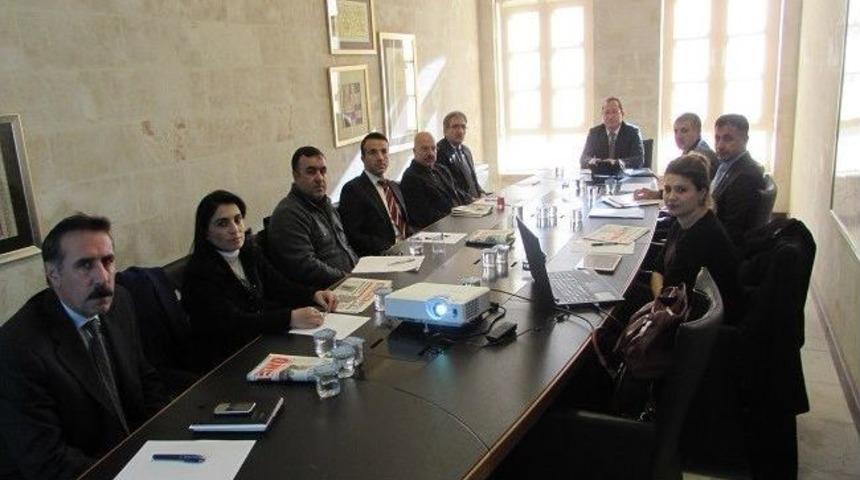 Artuklu İnsan Hakları Kurulu İlk Toplantısını Yaptı