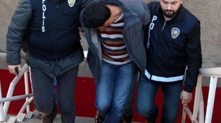 Telefon Dolandırıcısı Su&ccedil;&uuml;st&uuml; Yakalandı