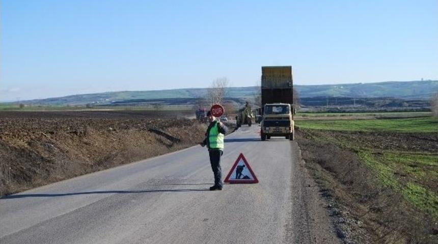 Tekirdağ B&uuml;y&uuml;kşehir Belediyesi, Malkara Şahin Yolunu Onarmaya Başladı