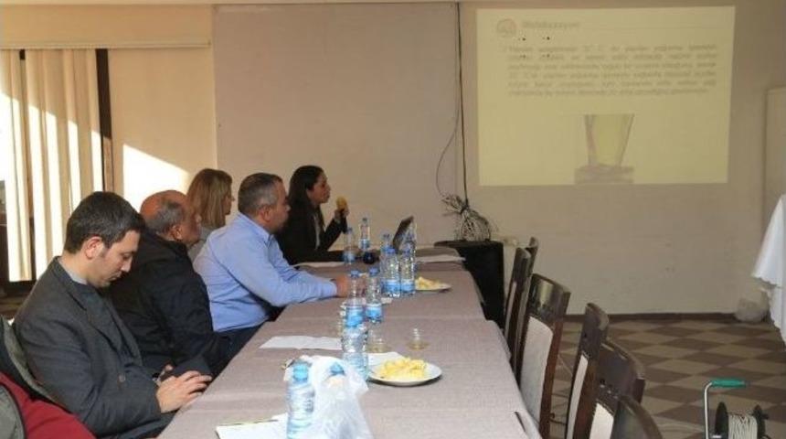 Milas&rsquo;ta Zeytinyağı Tadım Eğitimi Verildi