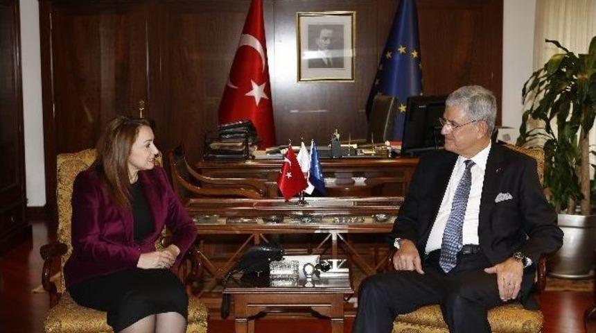 T&uuml;rk İş D&uuml;nyasından Ve Arap Devletlerinden Avrupa Birliği Bakanlığı&rsquo;na Ziyaret