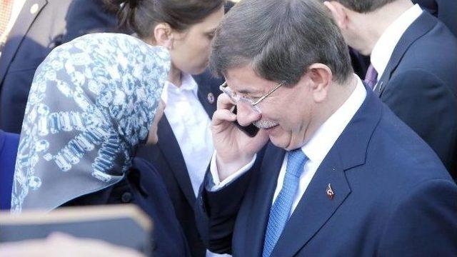Davutoğlu’dan Samaras’a ’merry Christmas’