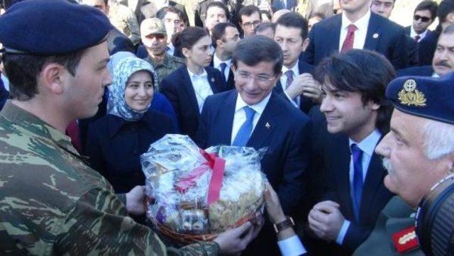 Davutoğlu'dan Samaras'a Sınırdan Telefon (2)