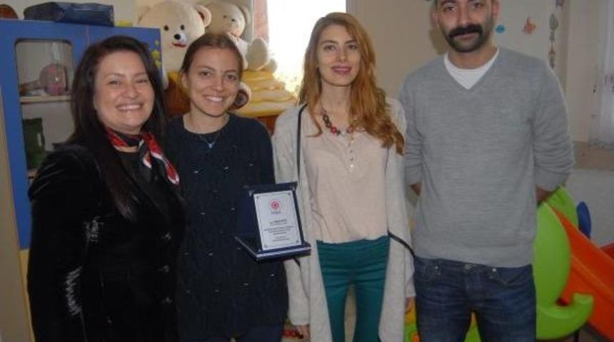 Hasta &Ccedil;ocuklar İ&ccedil;in Yılbaşı Eğlencesi