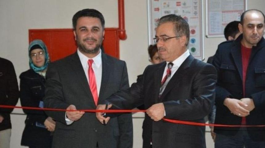 &ldquo;tarihi Belgelerle &Uuml;&ccedil; Kıtada Osmanlı&rdquo; Konulu Sergi