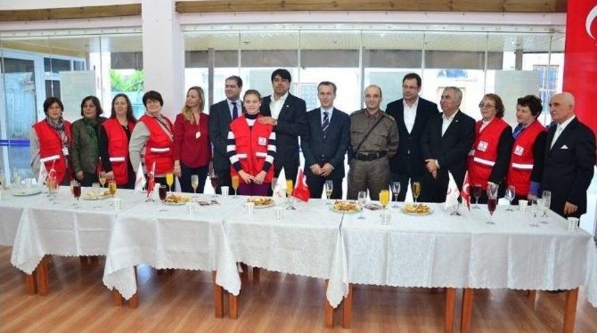 Fo&ccedil;a&rsquo;da T&uuml;rk Kızılay&rsquo;ı Kuruluş Etkinlikleri