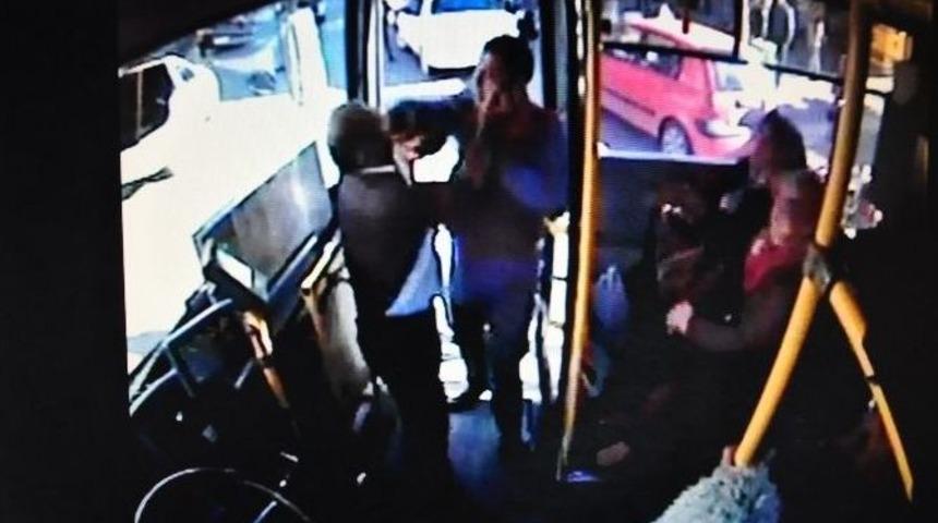 "durak Dışı Yolcu Almam Yasak" Kavgası