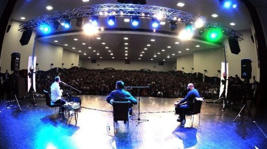 "taksim Trio" Afyonkarahisar&rsquo;da Esti