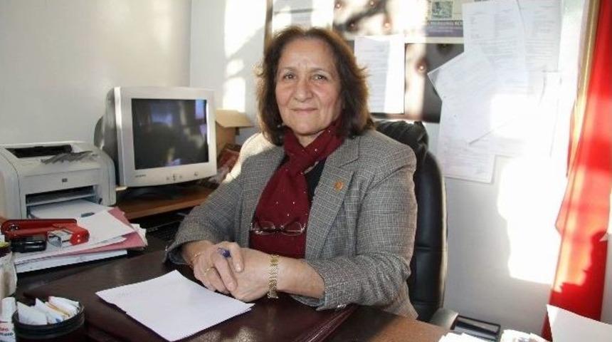 (&ouml;zel Haber) Muhtar Teyze Her Dili Konuşuyor