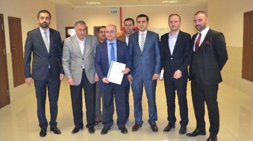 &Ccedil;erkezk&ouml;y İl&ccedil;e Başkanları Mazbatalarını Aldı