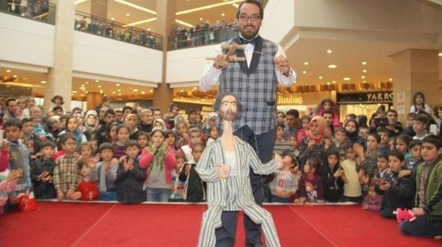 Sevimli Kuklalar Şanlıurfa Piazza&rsquo;da