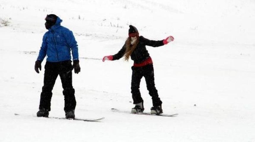 Erciyes'te Yeni Yıla Meşaleli Kayak G&ouml;sterisi İle Girilecek