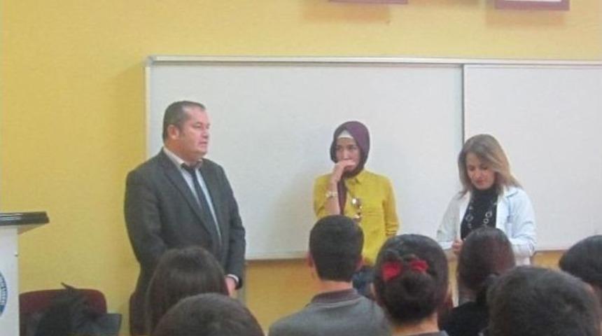 Burhaniye&rsquo;de Geleceğin Sağlık&ccedil;ılarına "&ccedil;alışkanlık" Semineri