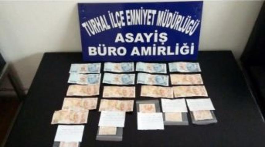 Sahte Paralar Evinin Bah&ccedil;esinde Ele Ge&ccedil;irildi