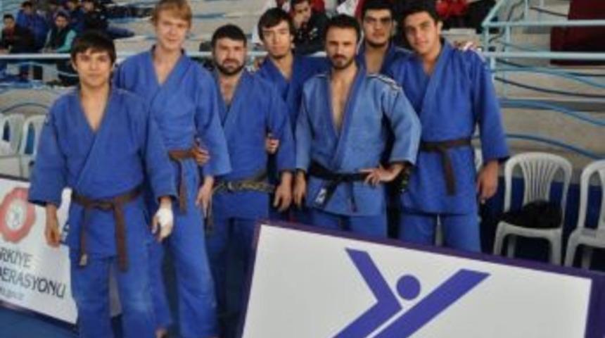 Şampiyonlar Ligi İ&ccedil;in Son Adım