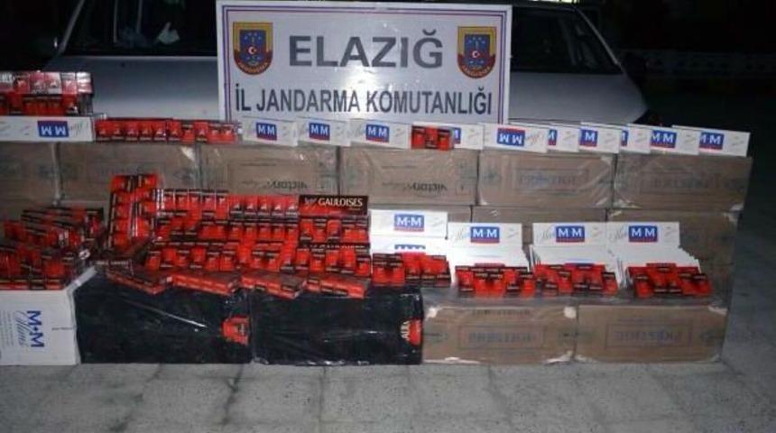 Polis K&ouml;peği '&ccedil;ivi' Otob&uuml;steki 30 Kilo Esrarı Buldu