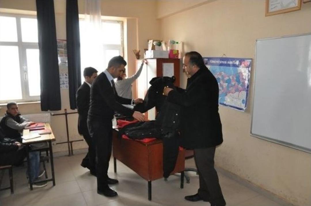 Abd&rsquo;den Patnoslu &Ouml;ğrencilere Yardım