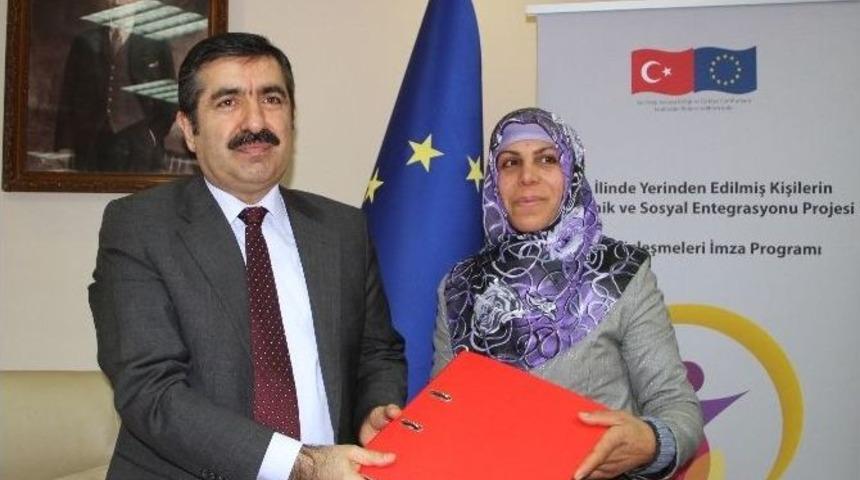 Van&rsquo;da Hibe Programı İmza T&ouml;reni