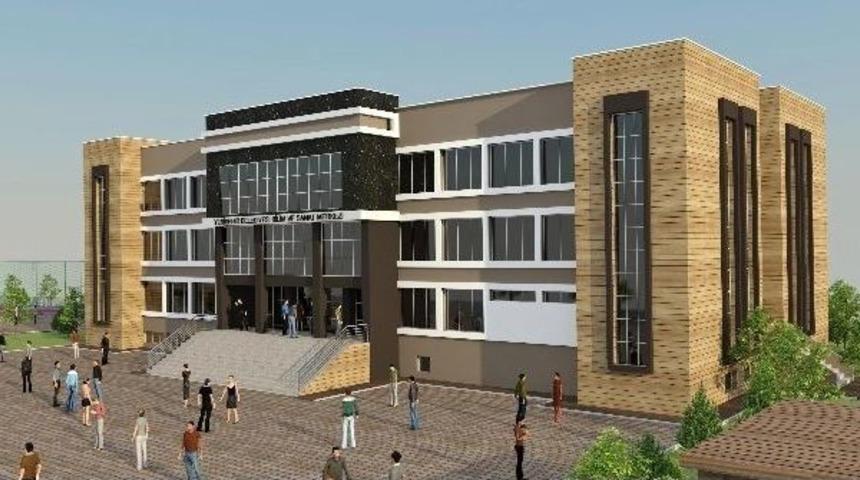 Başkan Gen&ccedil;, &Uuml;st&uuml;n Zekalı &Ouml;ğrenciler İ&ccedil;in Okul Yapıyor